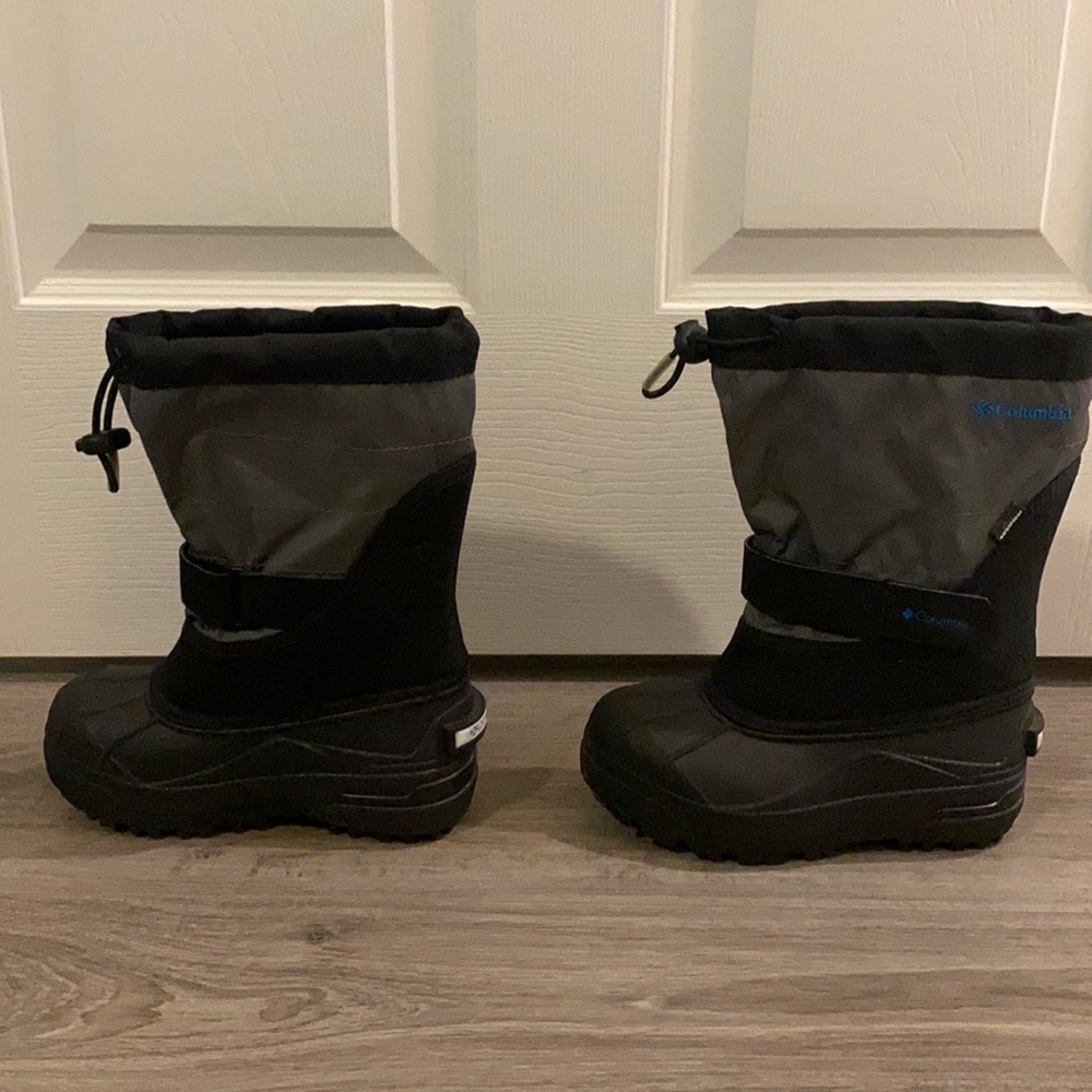 Columbia waterproof snow boots